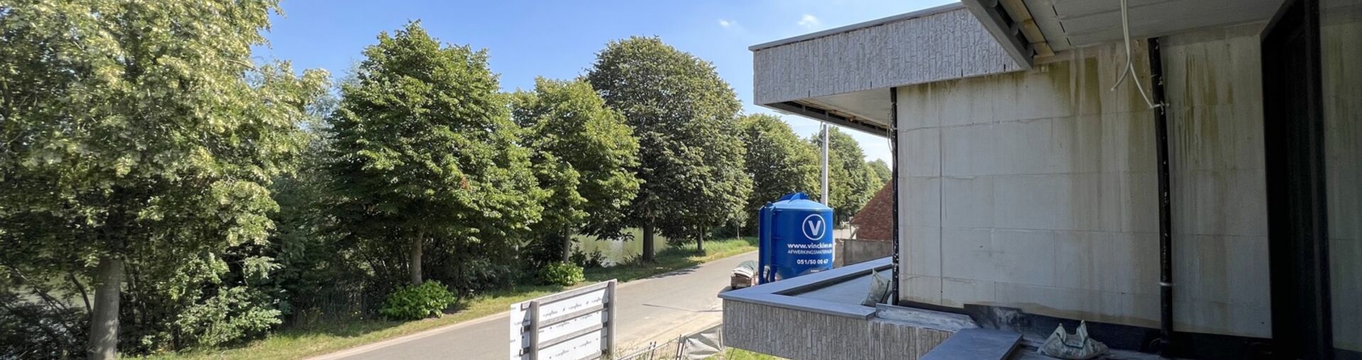 Residentie De Brouwerij met zicht op het kanaal